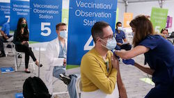 Vaccination station